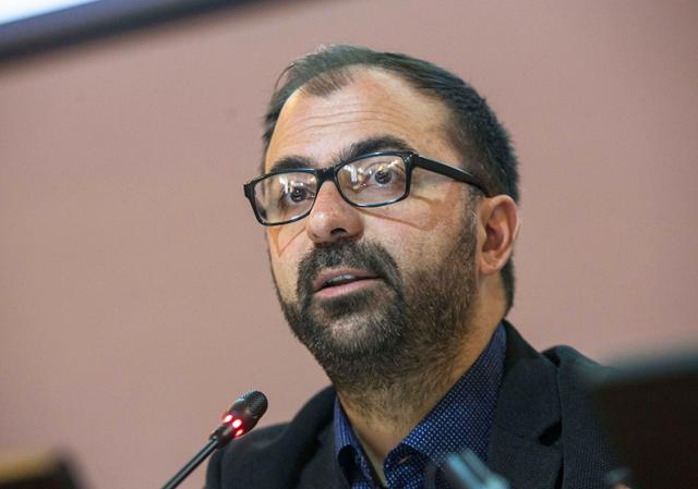 Stop ai voli dal Sudafrica, l'ex ministro Fioramonti bloccato a Johannesburg