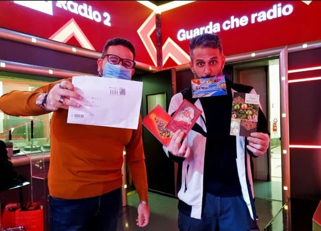 Rai, lettere e cartoline esistono ancora: il "miracolo" de I Lunatici