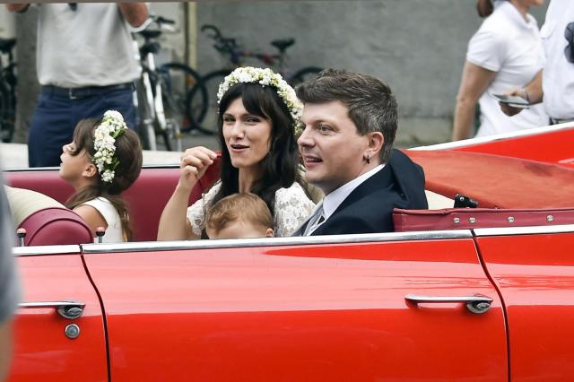 Chi &egrave; Elisa Toffoli: Sanremo 2022, et&agrave;, altezza, peso, marito, figli e canzoni