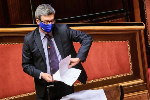 Leggi di bilancio, Orlando prova a placare la rabbia dei sindacati: "C&rsquo;&egrave; ancora spazio per il dialogo"