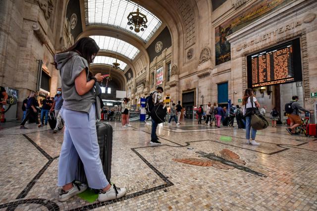 Stazione centrale a Milano, 2021