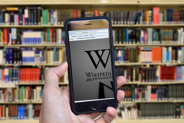 Wikipedia: venduta a $ 750K la prima modifica della piattaforma 