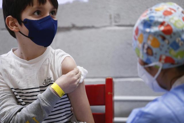 Vaccino Novavax, arriva l'approvazione dell'Ema