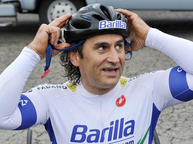 Alex Zanardi &egrave; tornato a casa, l'annuncio fatto dalla moglie Daniela