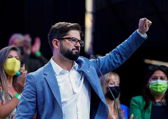 Elezioni in Cile, Gabriel Boric &egrave; il nuovo presidente: Kast sconfitto al ballottaggio