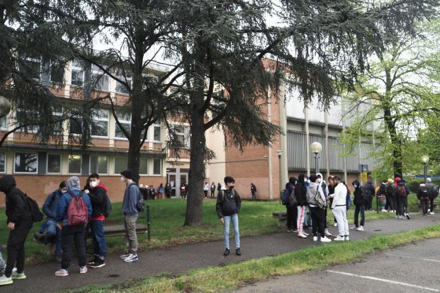 Firenze, 12enne muore dopo malore improvviso: "Emorragia cerebrale"