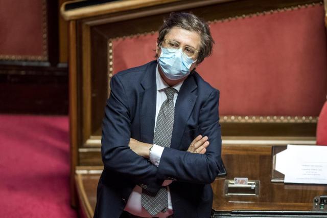 Lockdown per non vaccinati in Italia, Sileri tranquillizza: "Non serve"