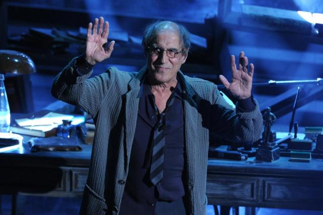 Vaccino Covid, Adriano Celentano: "Dittatura contro chi non vuole farlo"