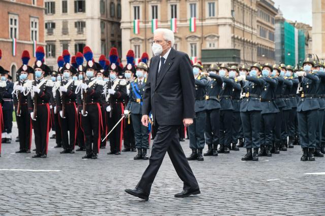 Ultimo discorso di Mattarella, le reazioni. Draghi: "Toccato il cuore".  Salvini e Meloni: "Grazie di tutto"