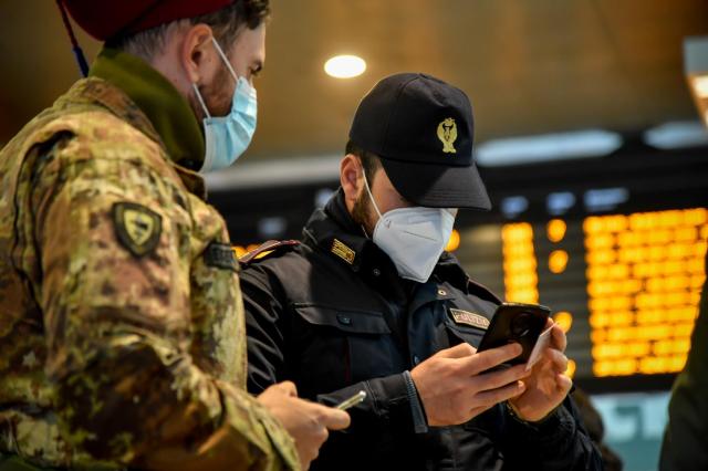 Super green pass obbligatorio al lavoro per Pa e privato