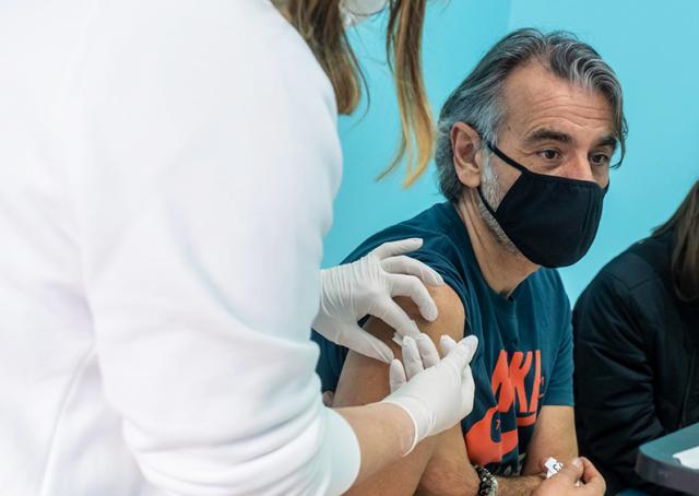 Obbligo vaccinale per gli over 60, l'ipotesi del governo che verr&agrave; discussa in Cdm