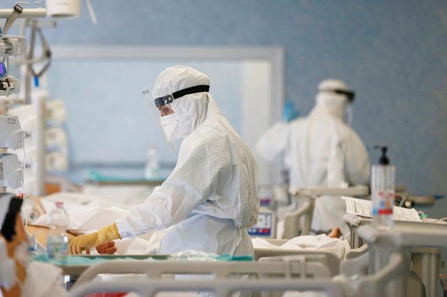 Covid, medici internisti: il 20% dei positivi &egrave; ricoverato per altri motivi