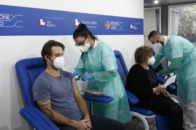 Obbligo vaccinale over 50, costituzionale o incostituzionale?