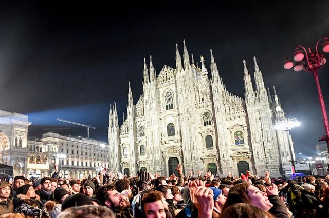 Aggressione di Capodanno a Milano, l'inchiesta si allarga: almeno 5 ragazze molestate