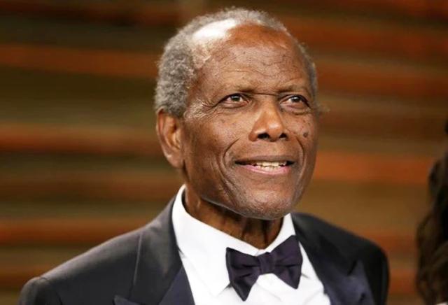 Chi &egrave; Sidney Poitier: film, figli e moglie dell'attore statunitense morto a 94 anni