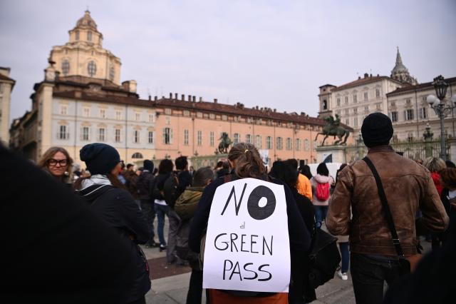 Manifestazione no green pass a Torino, 2021