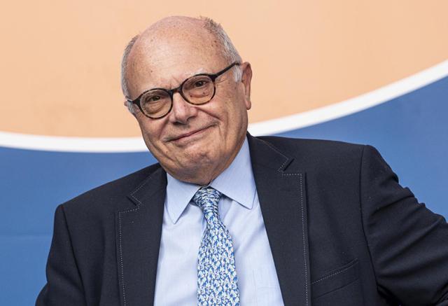 Covid, Galli fa luce sulla sua guarigione: "Curato con anticorpi monoclonali"