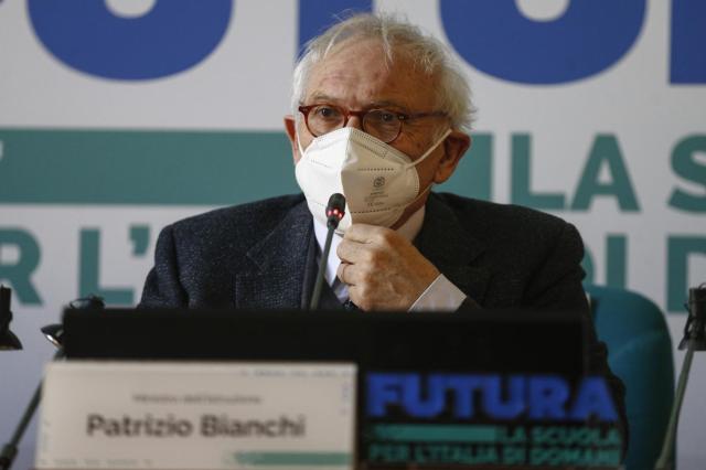 Scuola, Bianchi contro De Luca: "Scelta sbagliata e illegittima"