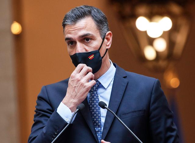 Covid, Sanchez chiede di cambiare i parametri della pandemia: "Gestirla come un'influenza"