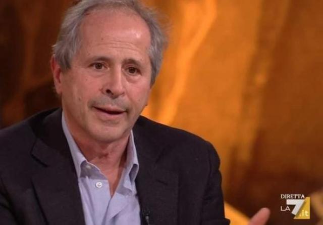 Obbligo vaccinale over 50, Crisanti: "Ipocrisia, non serve a niente"