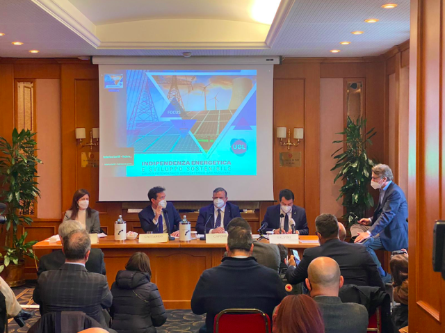 &ldquo;Indipendenza energetica e sviluppo sostenibile&rdquo; al centro dell&rsquo;incontro promosso dall&rsquo;UGL sul caro bollette