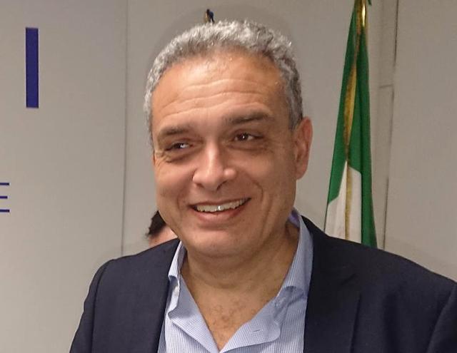 Chi &egrave; Lorenzo Castellano: film, programmi e passione per gli scacchi dell'autore figlio d'arte