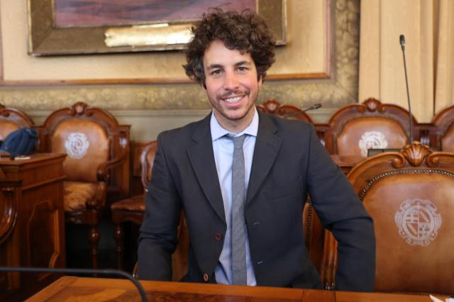 Quirinale, Santori: "Berlusconi? Un 85enne che rappresenta il passato"