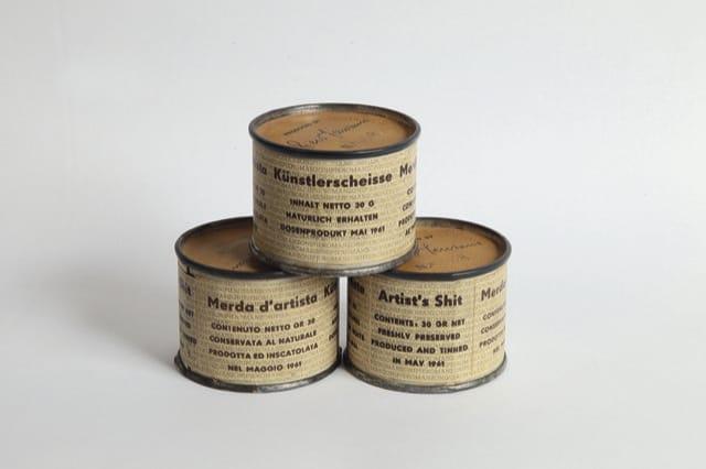 Fondazione Piero Manzoni, "Dialoghi sulla Merda d'artista": lo spettacolo di Filippo Soldi arriva a teatro