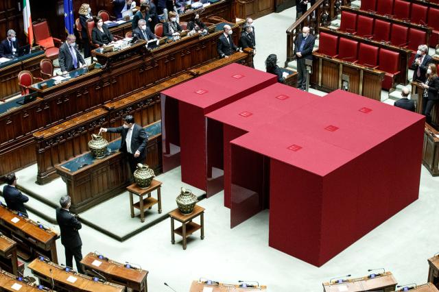 Quirinale, ottava votazione: verso Mattarella bis dopo l'intesa della maggioranza