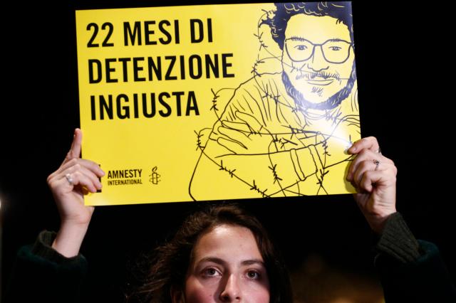 Patrick Zaki, udienza rinviata al 6 aprile: "Attesa ancora lunga per riavere libert&agrave;"