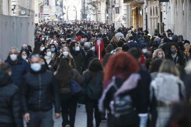 Covid Italia oggi 22 marzo 2022: 96.365 nuovi casi e 197 morti. Tasso di positivit&agrave; stabile al 15%