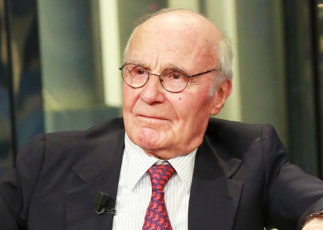 Morto Tito Stagno, addio al celebre giornalista che comment&ograve; la telecronaca dell'allunaggio