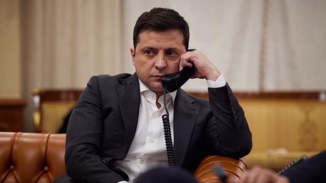 Telefonata Meloni Zelensky, si valuta cessione aiuti all'Ucraina e fornitura "difese antiaree"