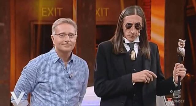 Chi &egrave; Franco Pistoni, lo iettatore di Avanti un Altro: moglie e figli, et&agrave;, poesie