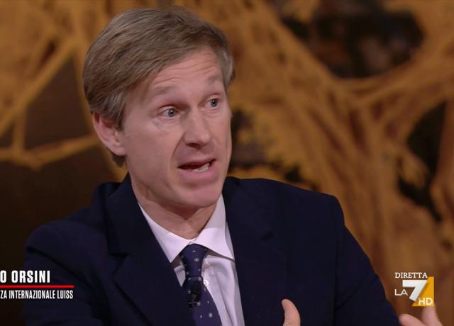 Guerra in Ucraina, il politologo Orsini d&agrave; la colpa all'occidente in tv: richiamato dall'universit&agrave;
