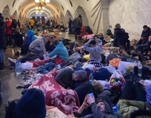 Russia-Ucraina, le ricerche dei cittadini su Google: vie di fuga e non solo 