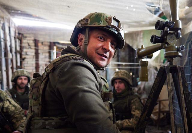 Zelensky doveva arrendersi a Putin