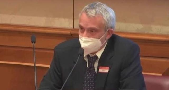 Vaccino Covid, Frajese: "Mancano studi approfonditi su tecnologia a mRna prima di utilizzarla su miliardi di persone"