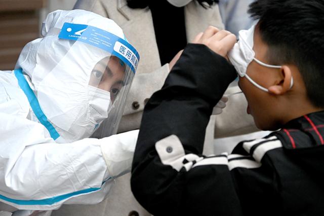 Covid, in Cina 37 milioni di persone in lockdown: una situazione "grave e complessa"