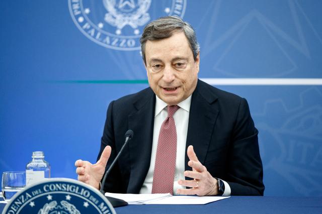 Energia, Draghi: "Sfida pi&ugrave; urgente. Tutelare economia dalle conseguenze della guerra"