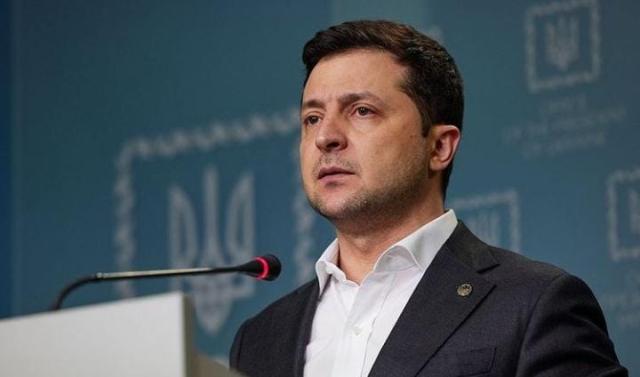 Ucraina, Zelensky: "All'Occidente manca coraggio". E chiede l'artiglieria pesante