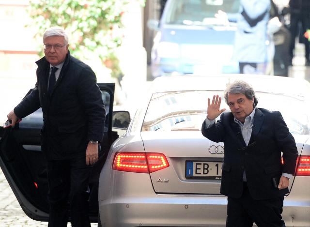 Chi &egrave; Paolo Romani: partito, moglie, carriera del politico indagato per corruzione