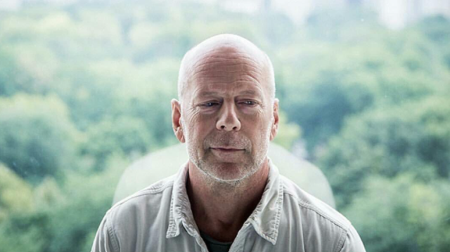 Bruce Willis si ritira: "Ha l'afasia, non pu&ograve; pi&ugrave; recitare". Il dramma dell'attore