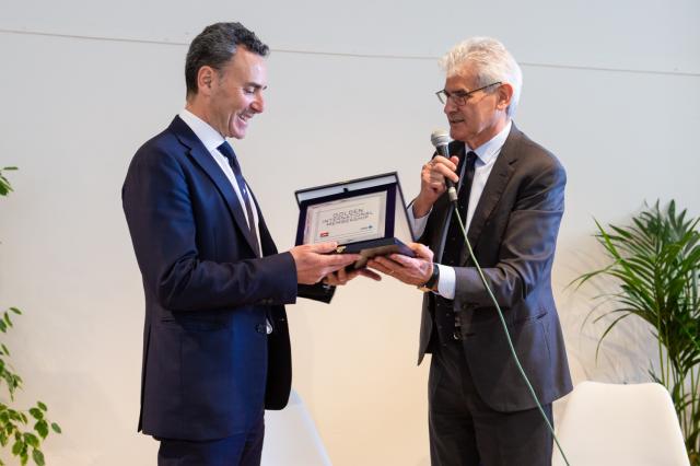 firma accordo Isyl Azimut Benetti