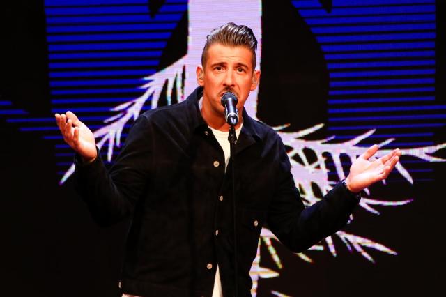 Chi &egrave; Francesco Gabbani: et&agrave;, fidanzata e vita privata del cantante