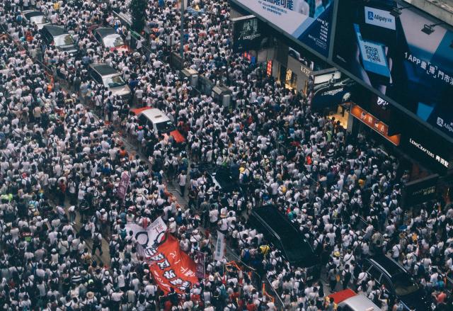 La lotta nonviolenta per la libert&agrave; di Hong Kong