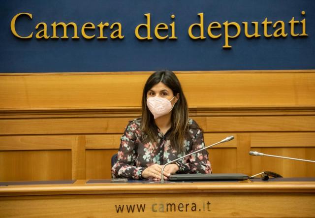 Cyberiscurezza in Rosa. Un progetto formativo inclusivo