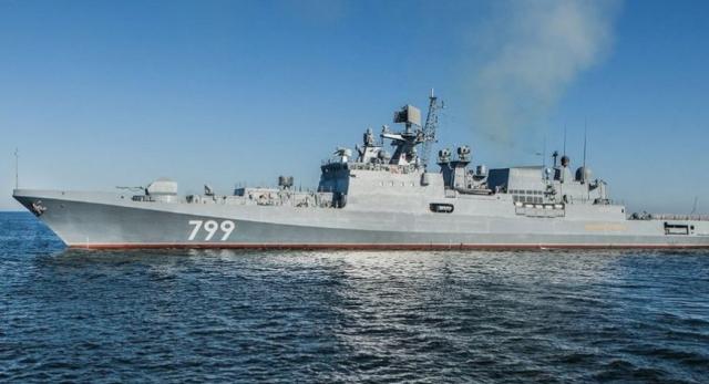 Nave russa colpita e in fiamme: &egrave; l''Admiral Makarov'