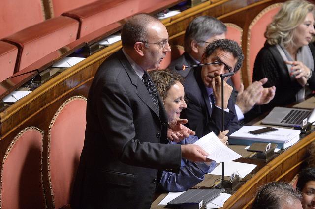 Armi all'Ucraina, Petrocelli dice no: "Sfiduciare Draghi il prima possibile"