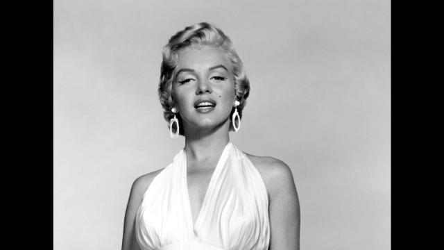 Marilyn Monroe, dipinto di Andy Warhol venduto a asta record: 195 milioni di dollari